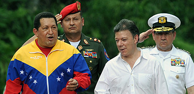 Chávez y Santos llegan a Santa Marta para reanudar las relaciones bilaterales