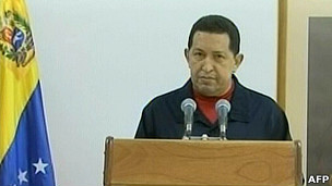 Chávez informa que le fue extirpado un tumor cancerígeno